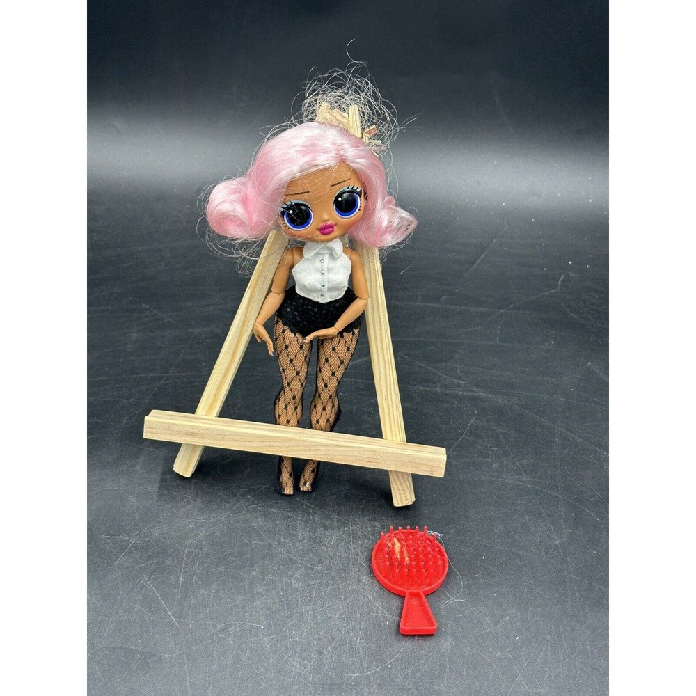 LOL Surprise OMG Uptown Girl Fashion Doll Pink Hair